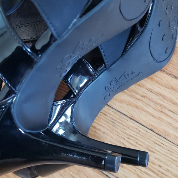 Shoes - Picture 2 of 2